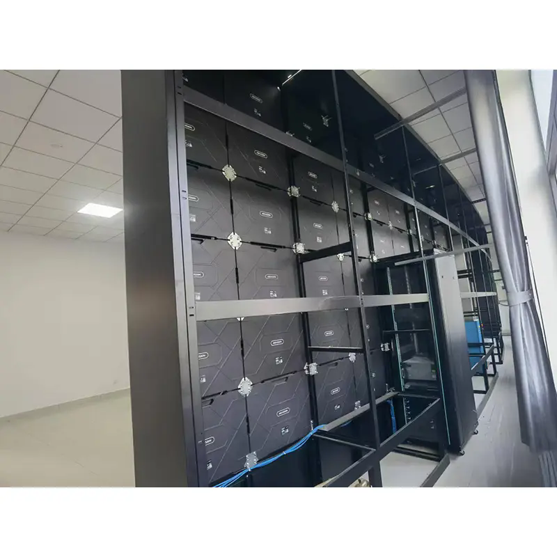 एलईडी डिस्प्ले कर्व्ड ब्रैकेट बड़ी स्क्रीन इंस्टालेशन के प्रदर्शन को कैसे बेहतर बनाता है?